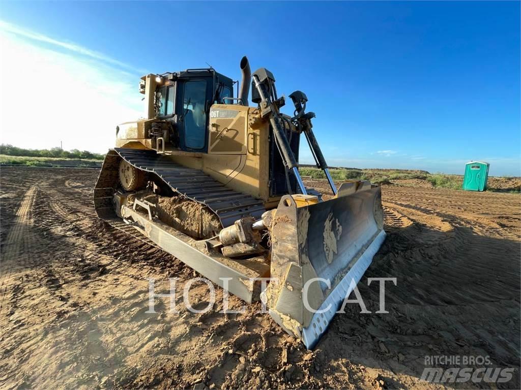 CAT D6T ブルドーザー