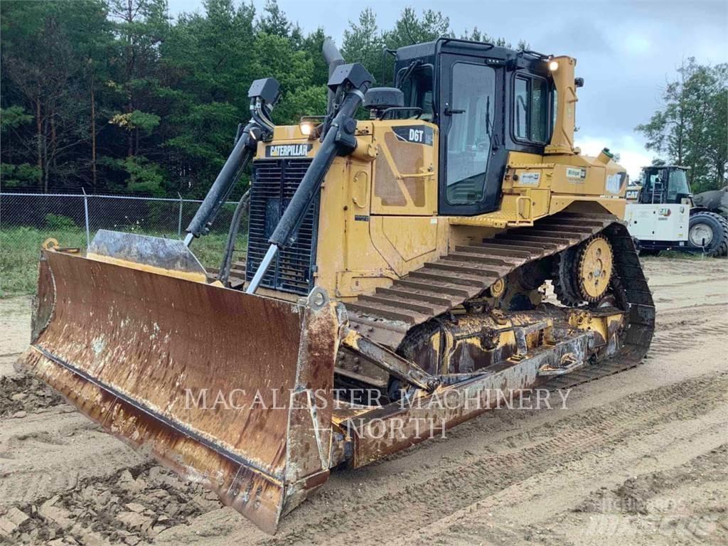 CAT D6T ブルドーザー