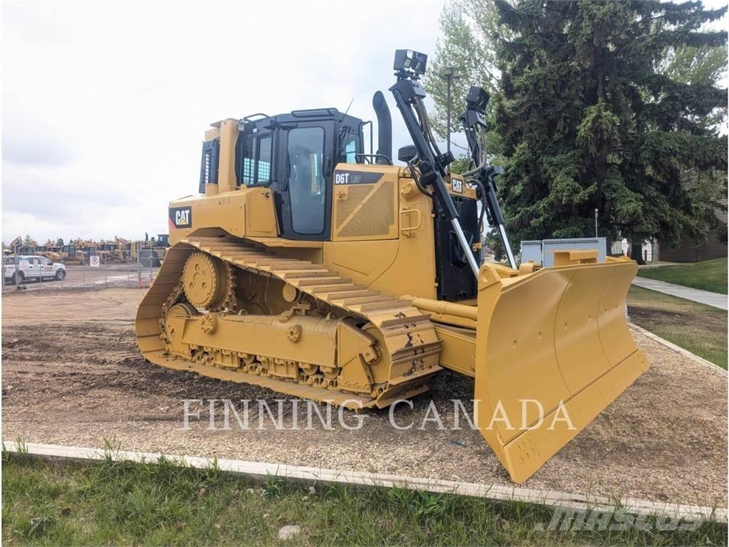 CAT D6T ブルドーザー
