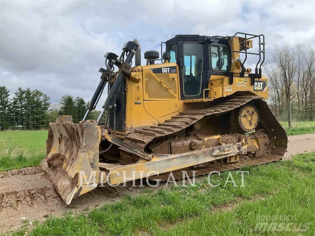 CAT D6T ブルドーザー