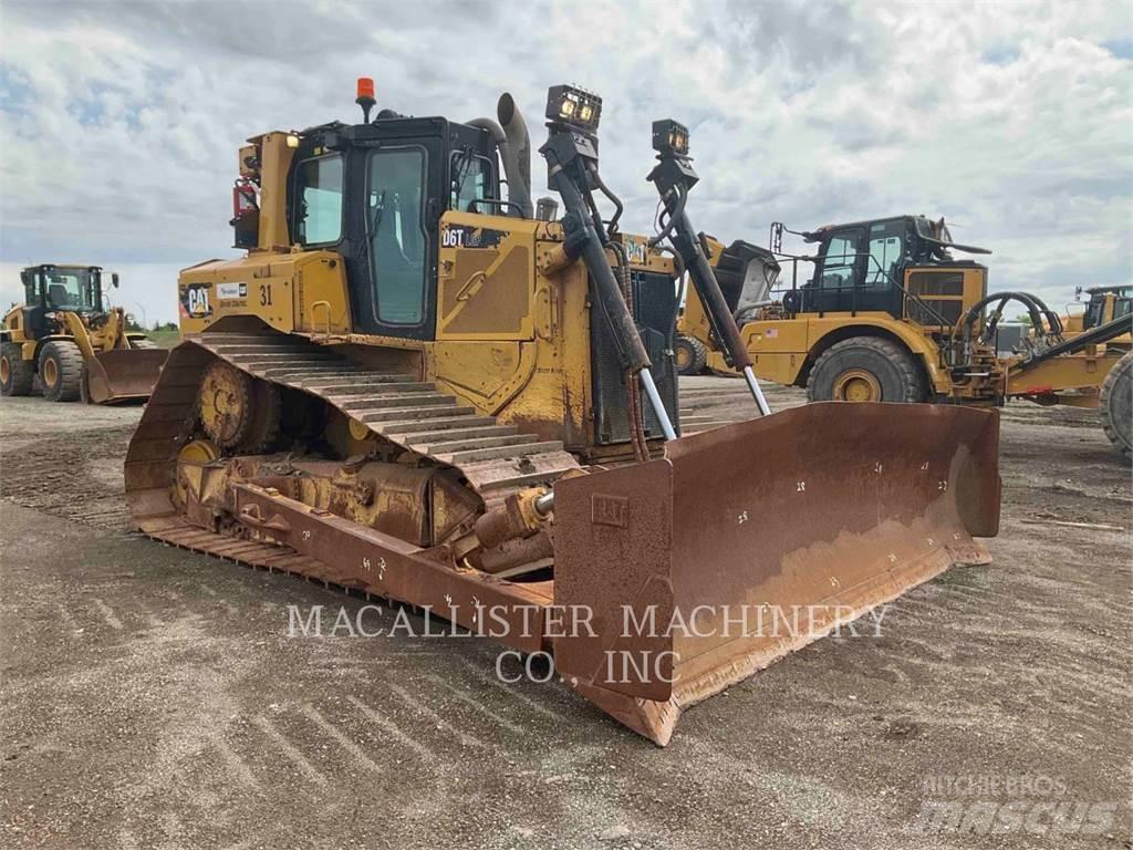 CAT D6T ブルドーザー