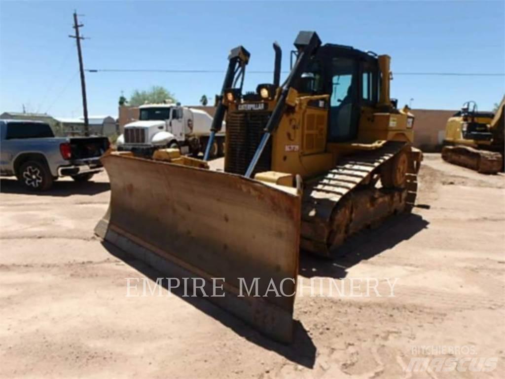CAT D6T ブルドーザー