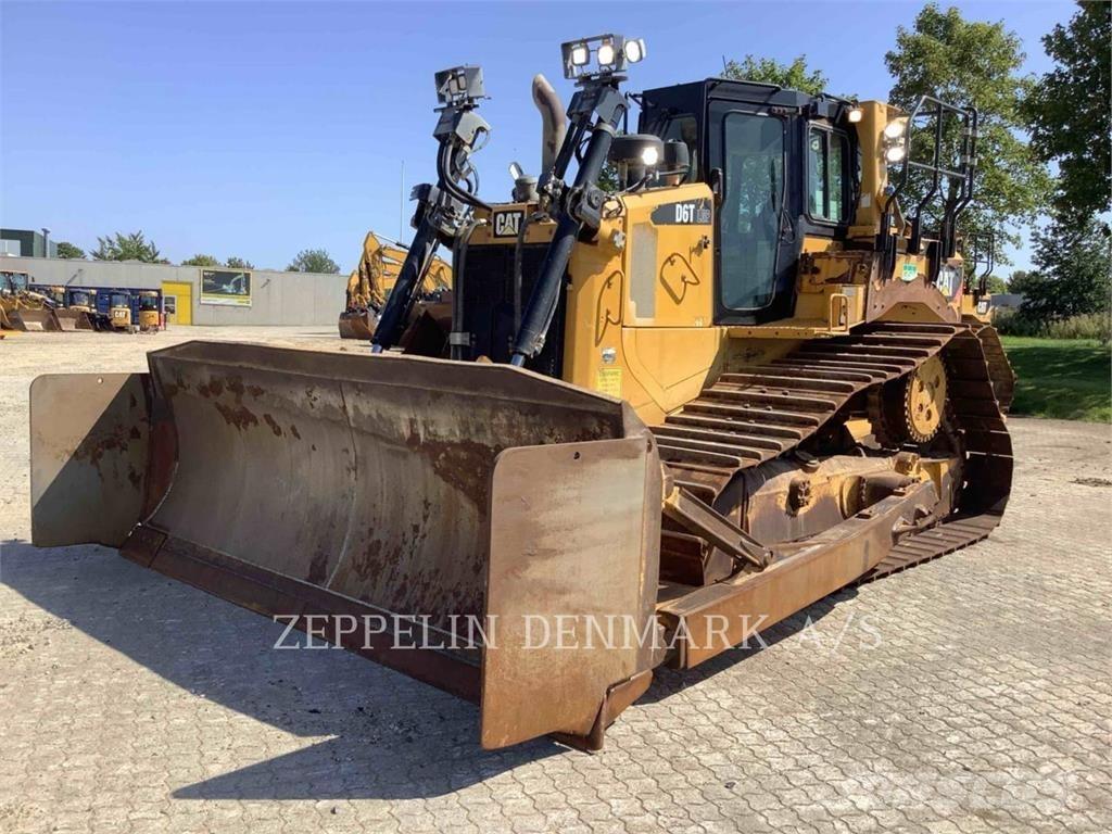 CAT D6T ブルドーザー