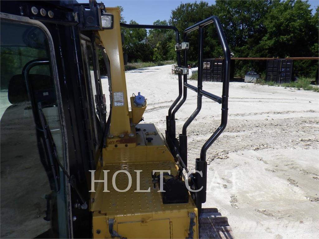 CAT D6T ブルドーザー