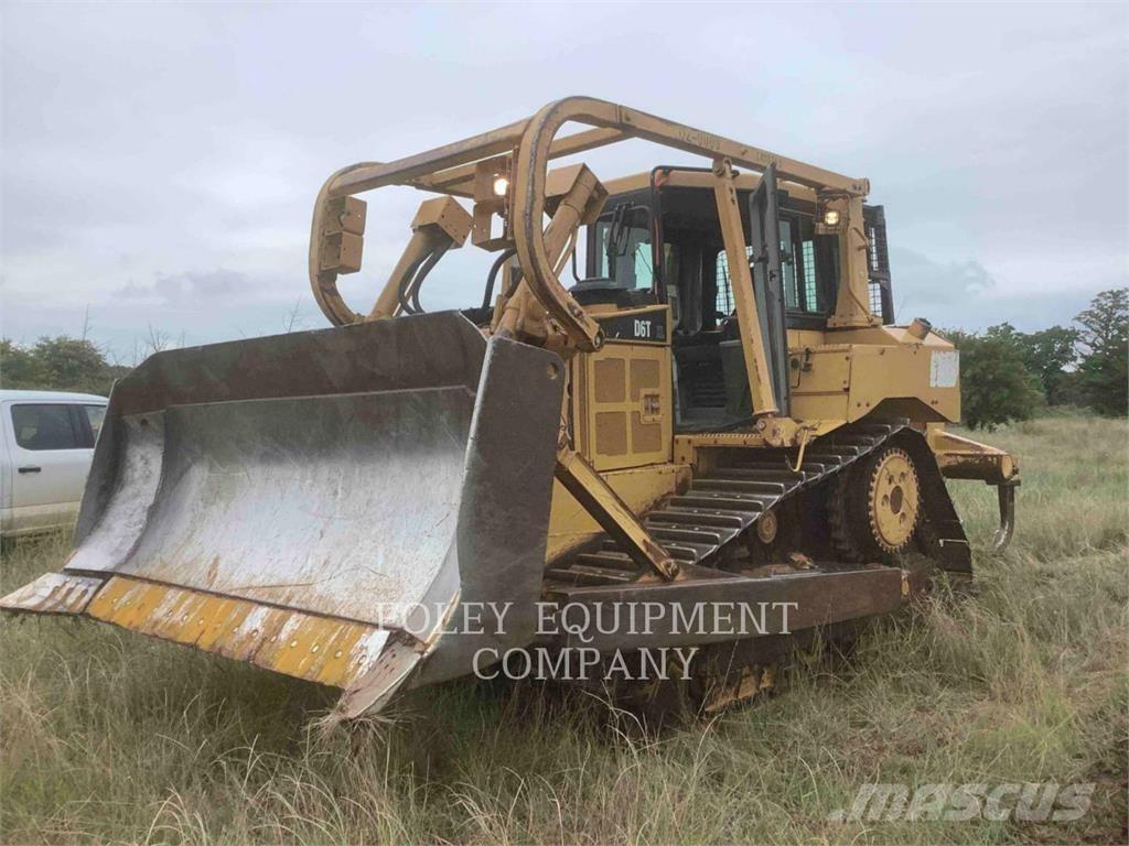 CAT D6T ブルドーザー