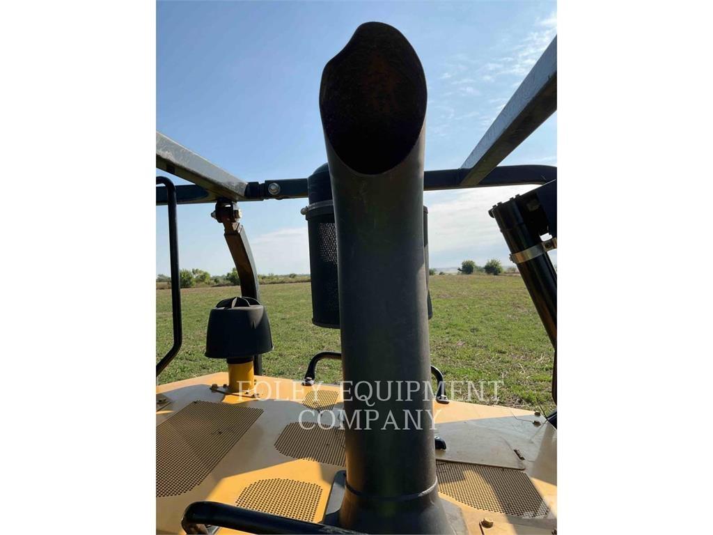 CAT D6T ブルドーザー