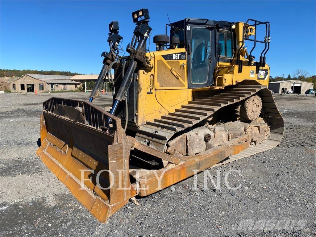 CAT D6T ブルドーザー