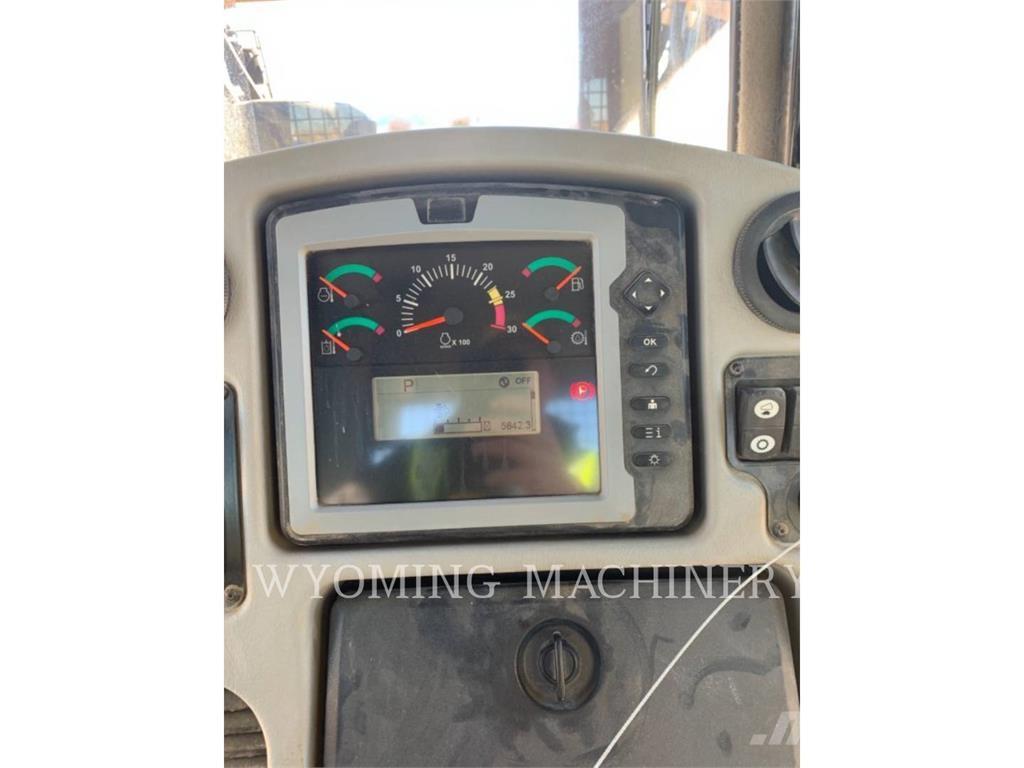 CAT D6T ブルドーザー