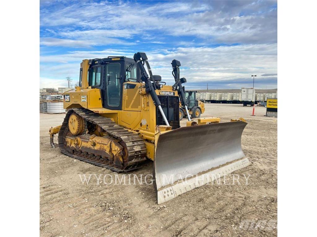 CAT D6T ブルドーザー