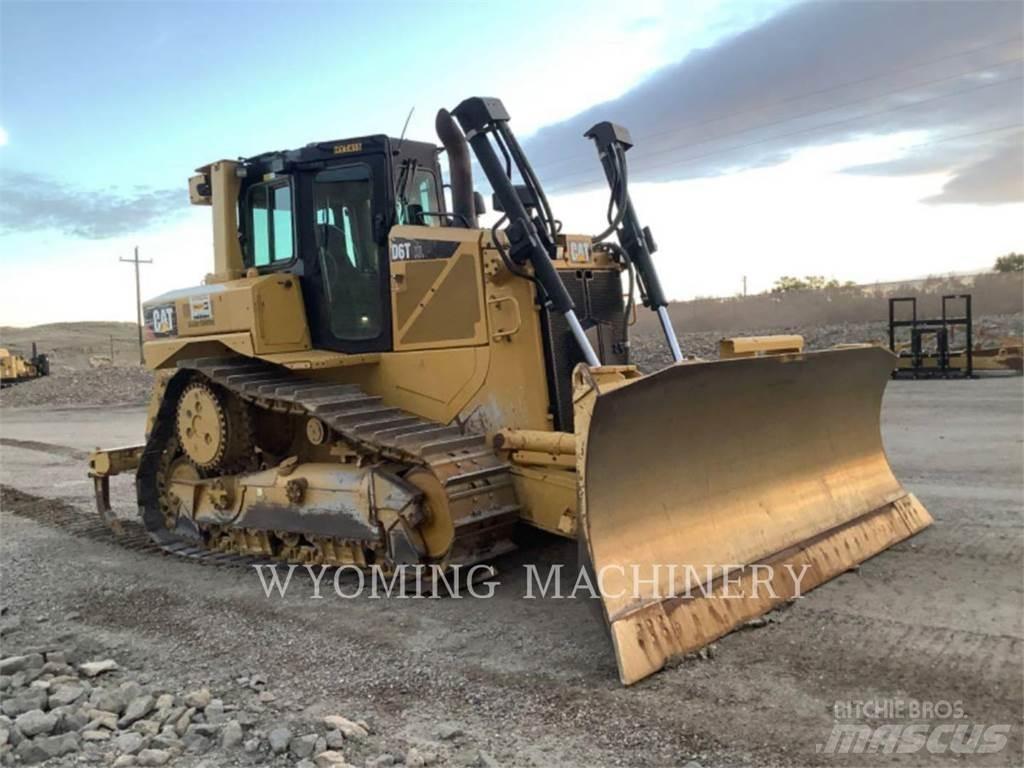 CAT D6T ブルドーザー