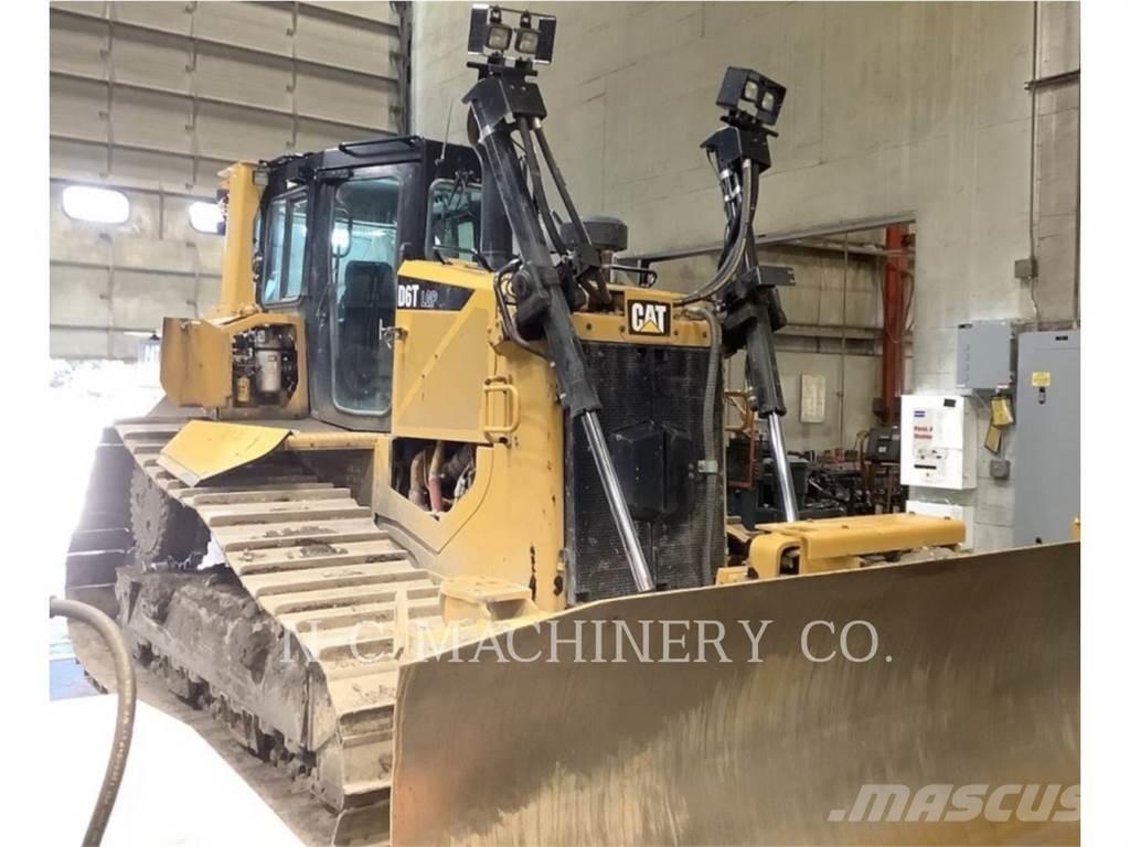 CAT D6T LGPVP ブルドーザー