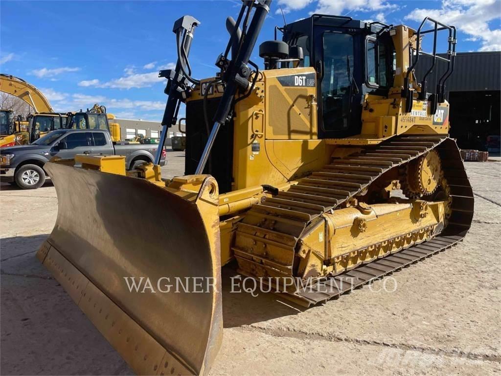 CAT D6T LGPVPT ブルドーザー