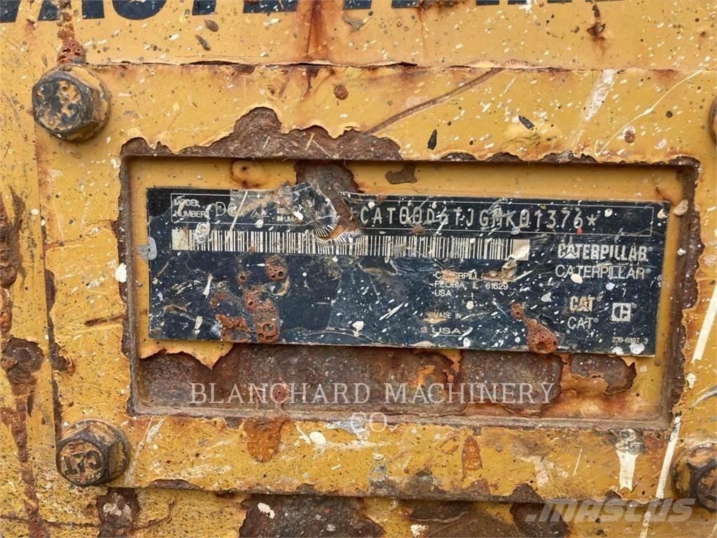 CAT D6T XL ブルドーザー