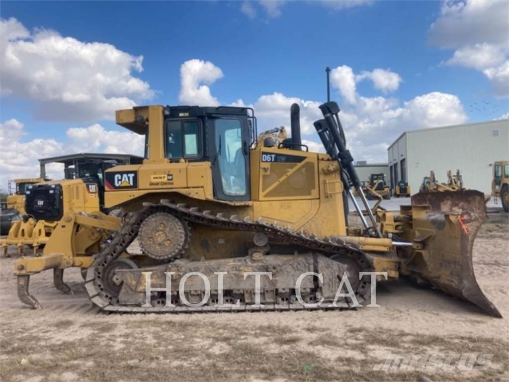 CAT D6T XWVP ブルドーザー