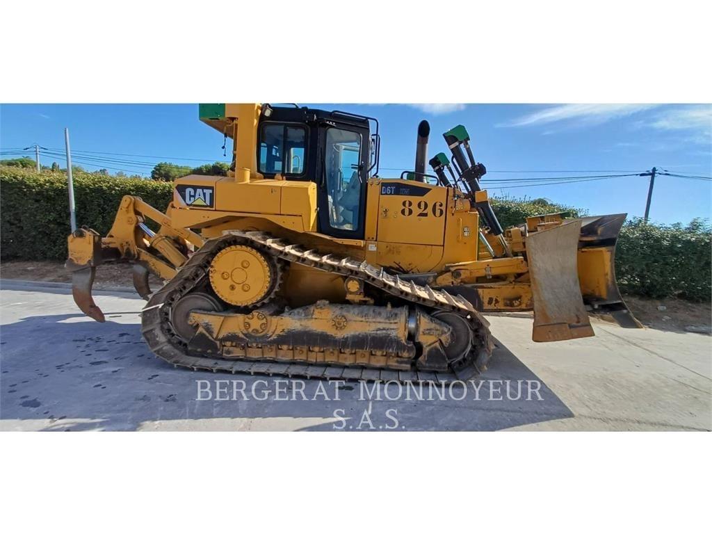 CAT D6T3B XW ブルドーザー
