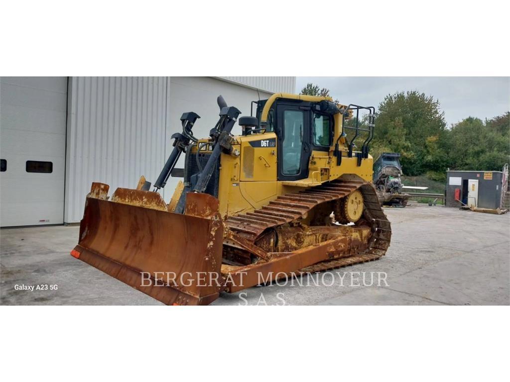 CAT D6T4F LGP ブルドーザー
