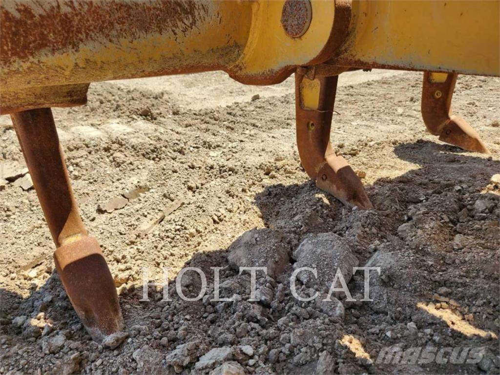 CAT D6XELGPVP3 ブルドーザー