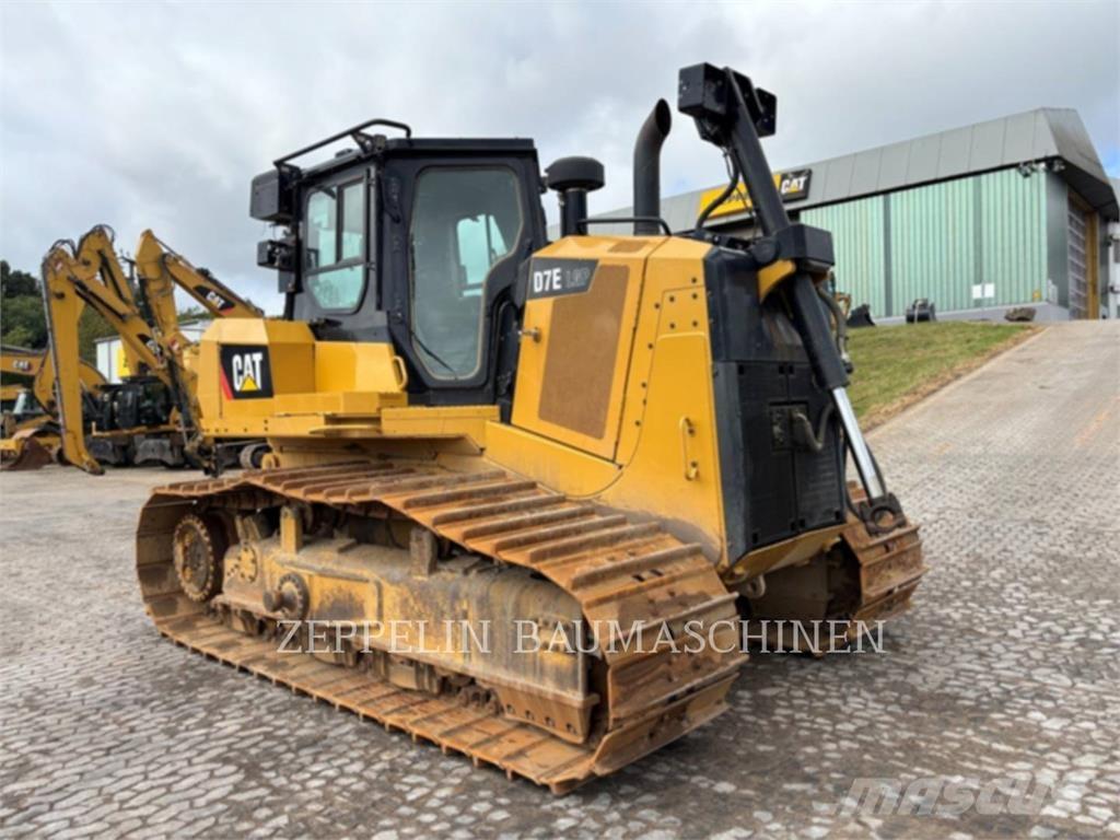 CAT D7E ブルドーザー