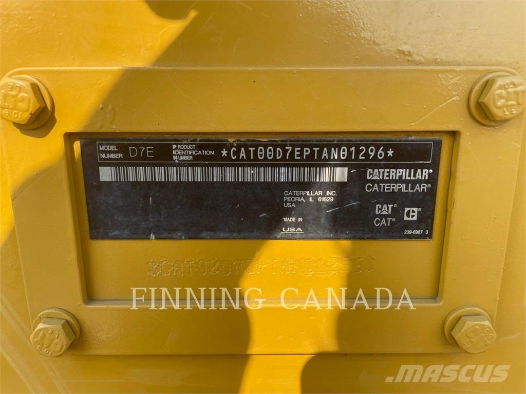 CAT D7E ブルドーザー