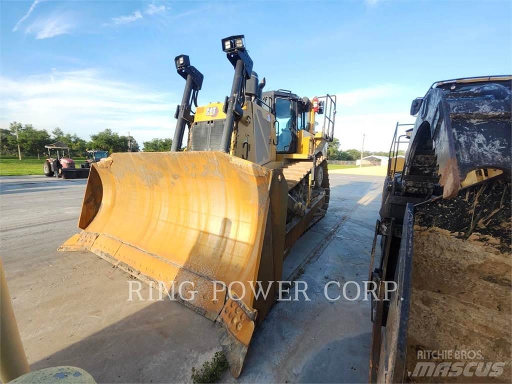 CAT D8 ブルドーザー