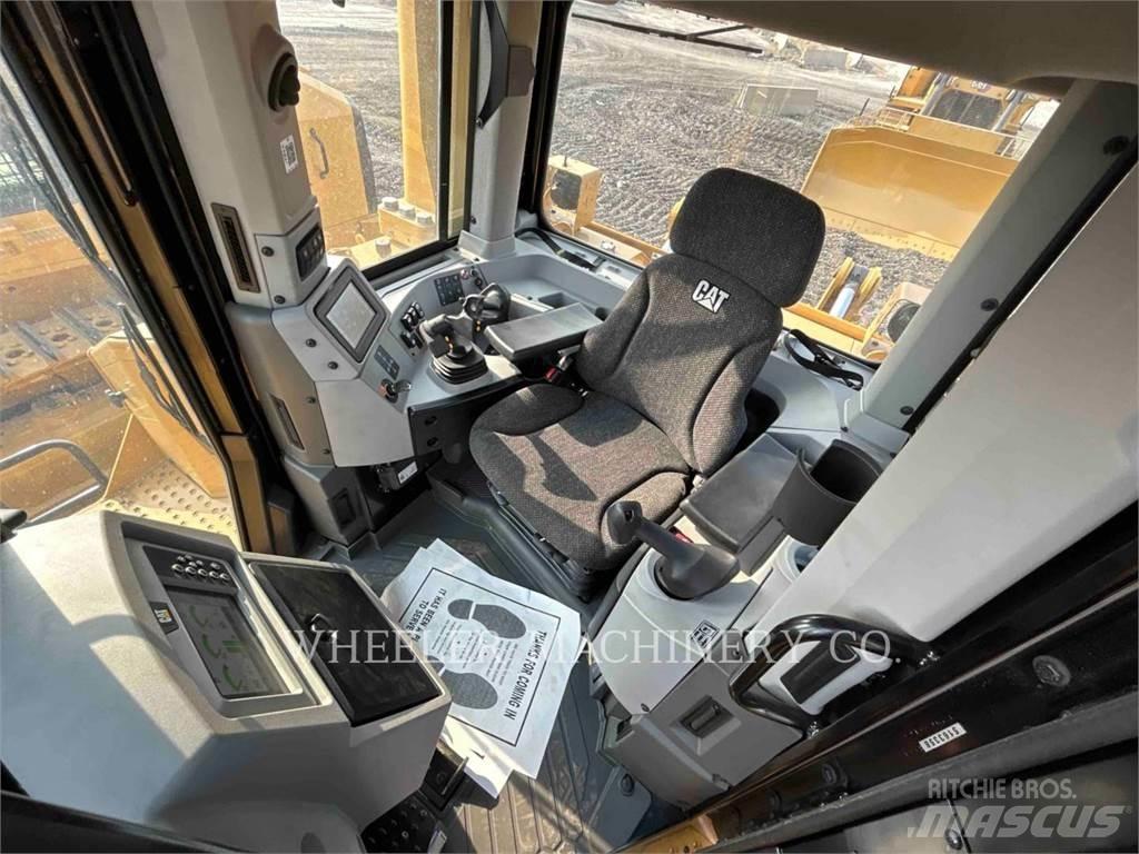 CAT D8 SU ブルドーザー