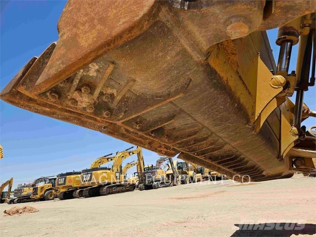 CAT D8T ブルドーザー