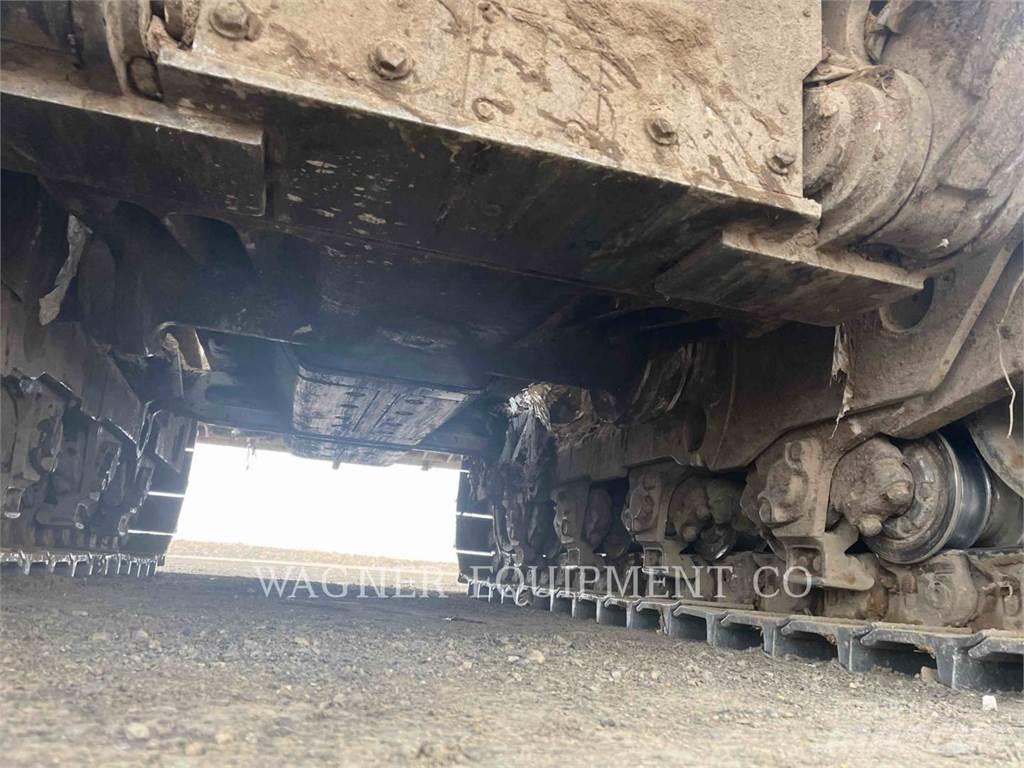 CAT D8T ブルドーザー