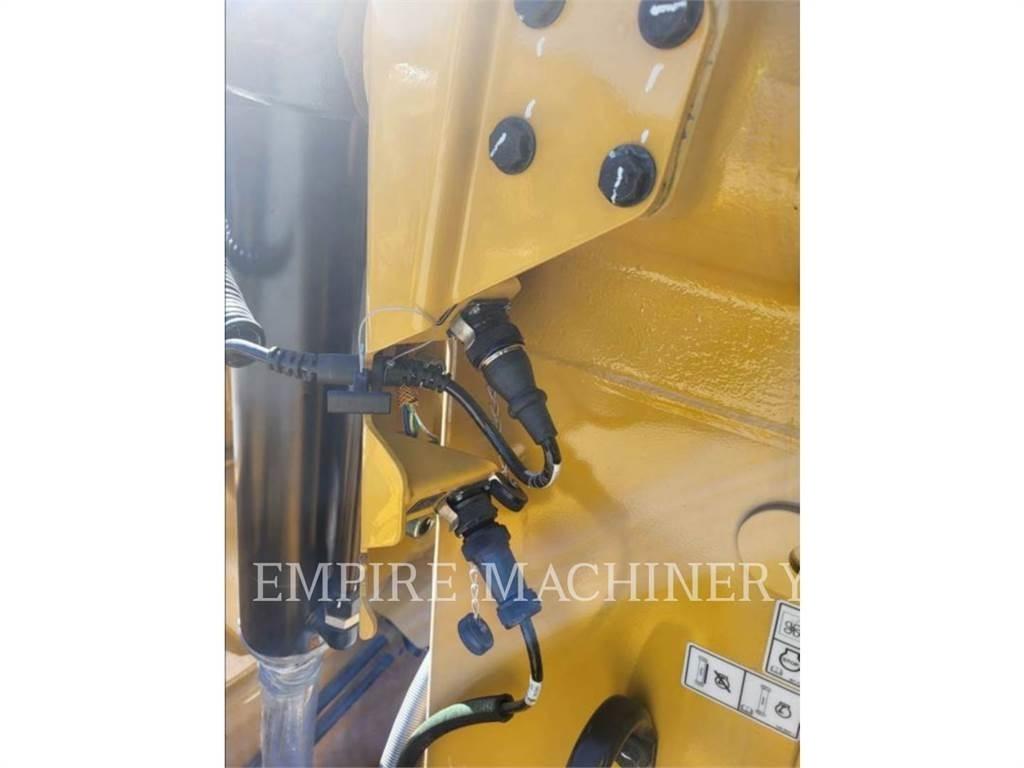 CAT D8T ブルドーザー