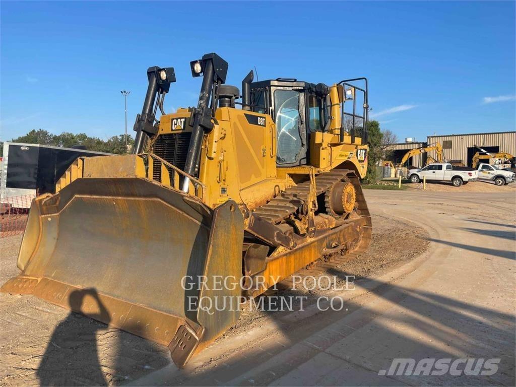 CAT D8T ブルドーザー