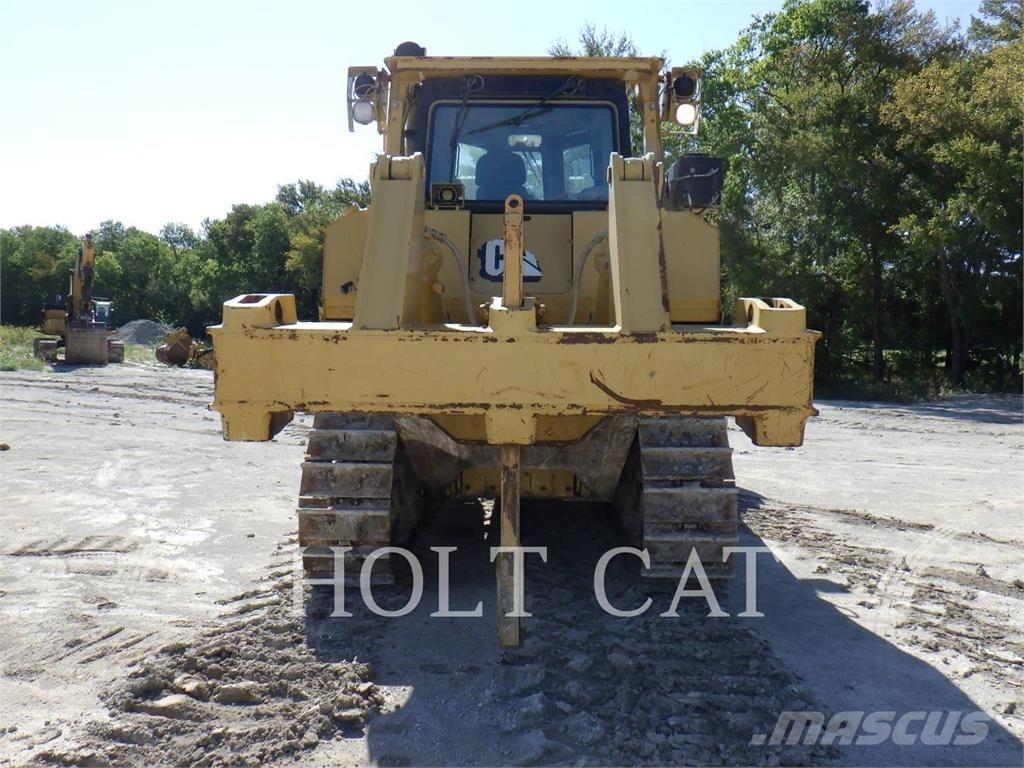 CAT D8T ブルドーザー