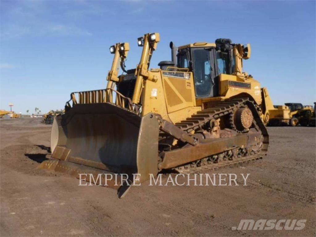 CAT D8T ブルドーザー