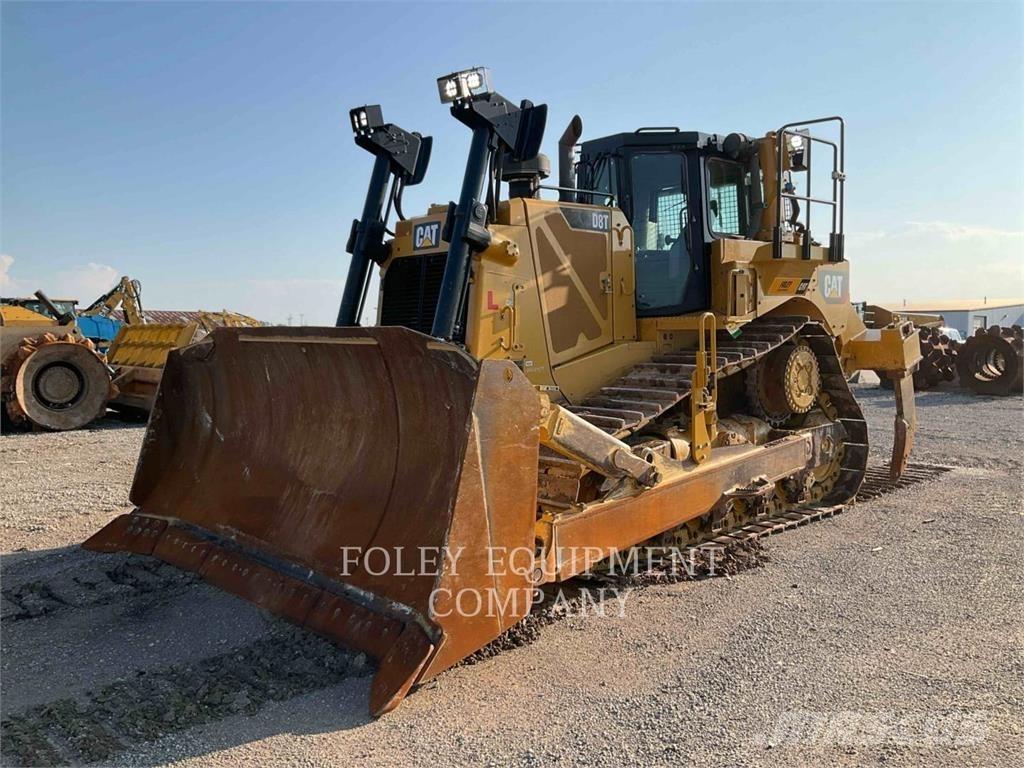 CAT D8T ブルドーザー