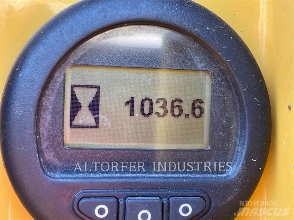 CAT D8T W ブルドーザー