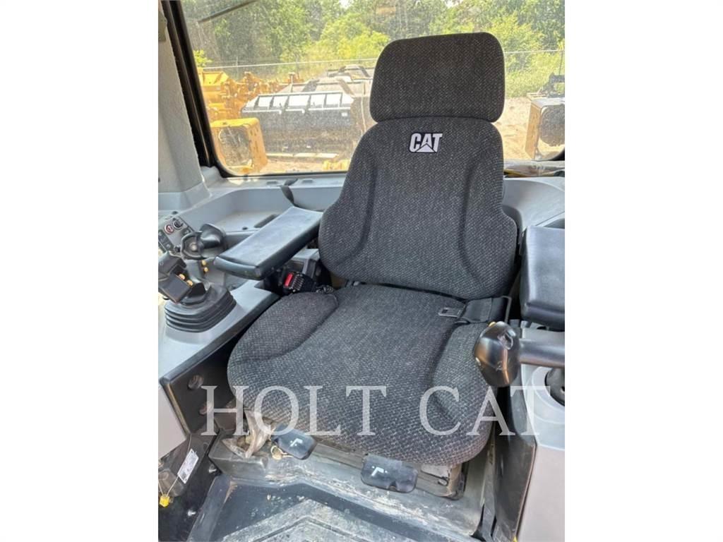 CAT D8TMSABRI3 ブルドーザー