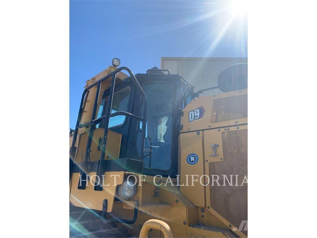 CAT D9 ブルドーザー