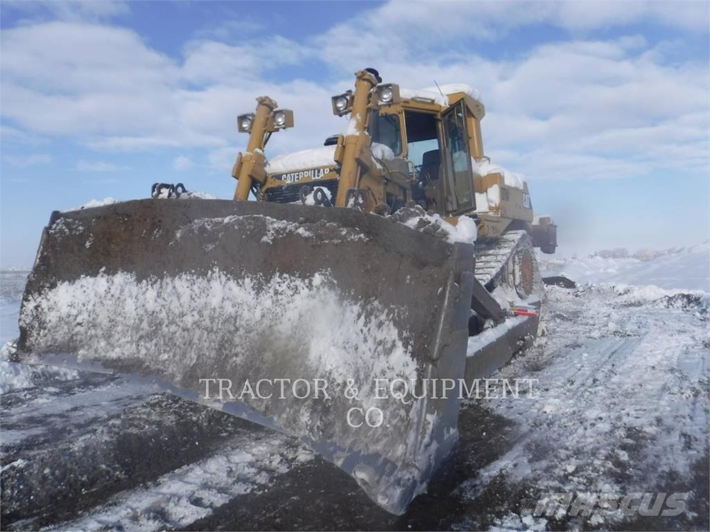CAT D9N ブルドーザー