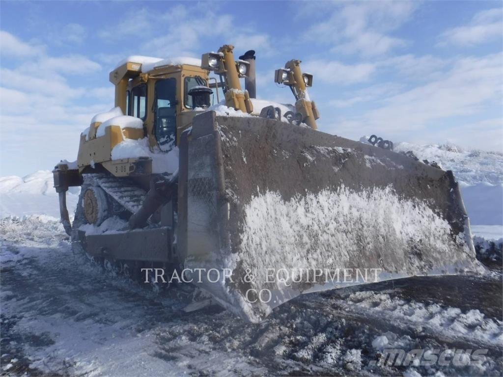 CAT D9N ブルドーザー