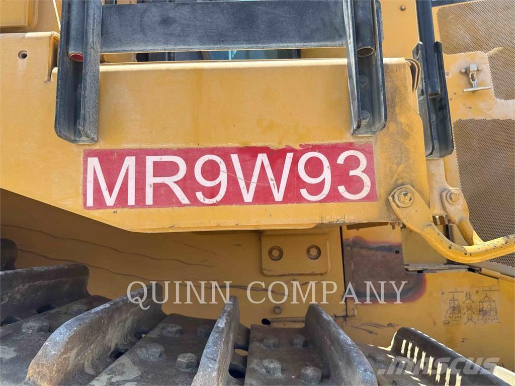 CAT D9T ブルドーザー