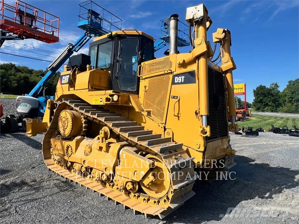 CAT D9T ブルドーザー
