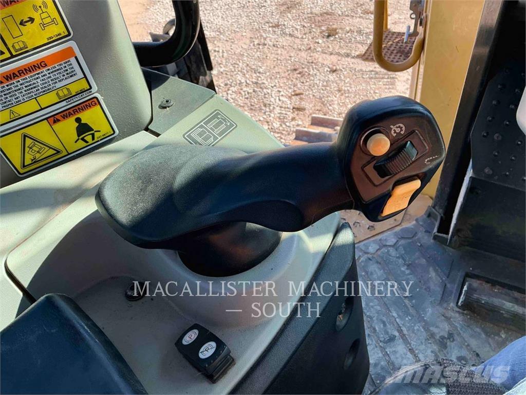 CAT D9T ブルドーザー