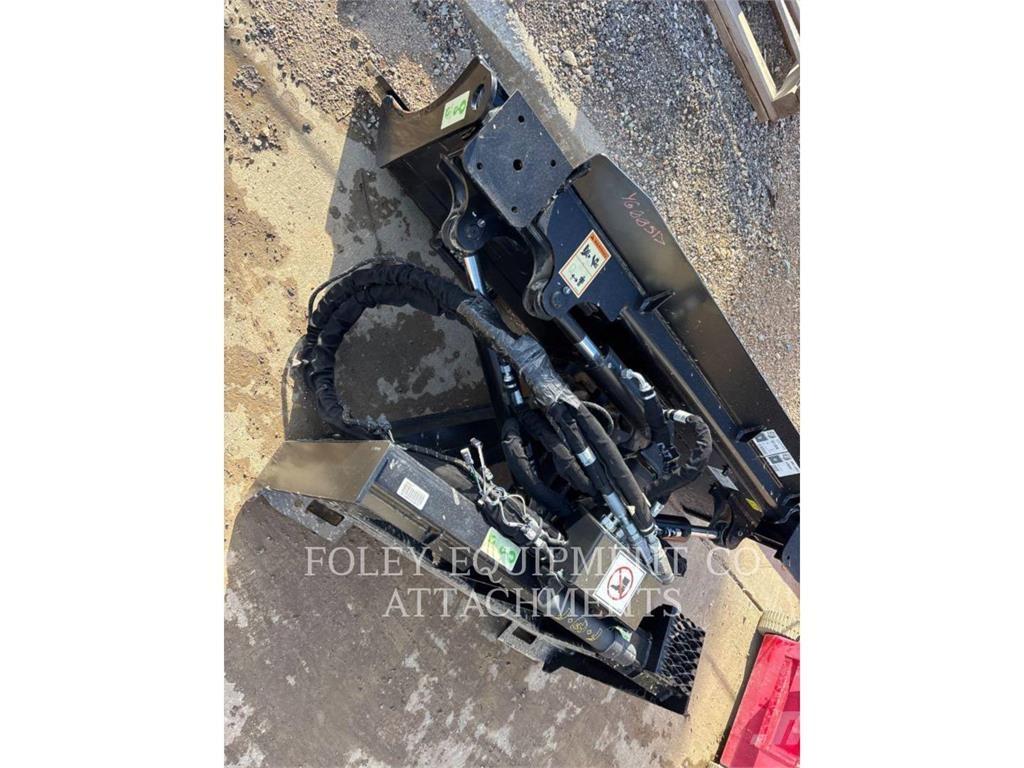 CAT DBSSL79 スキッドステアローダー