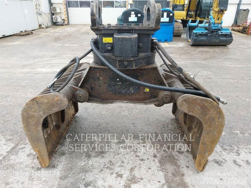 CAT G332 グラップル