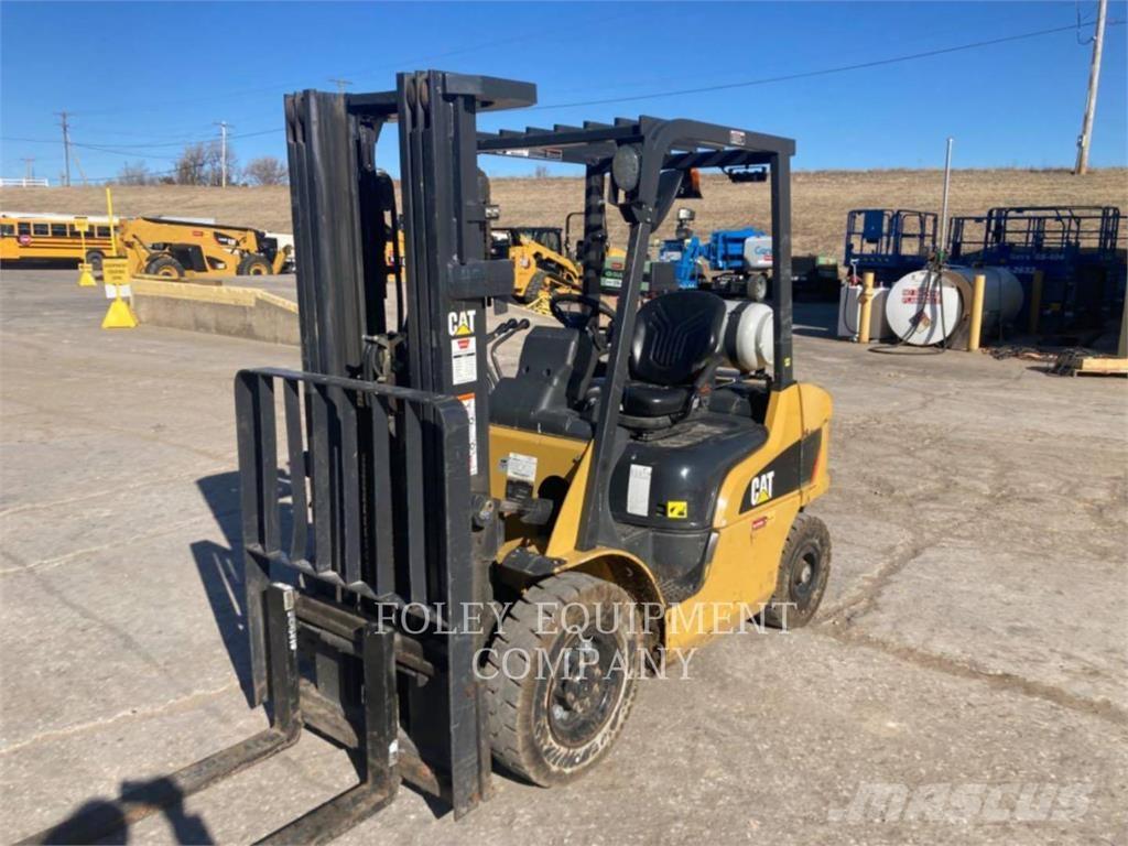 CAT GP25N 解体油圧ショベル