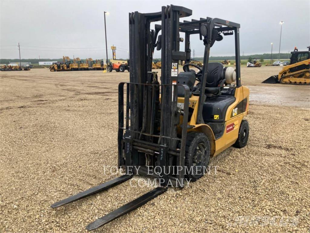 CAT GP25N 解体油圧ショベル