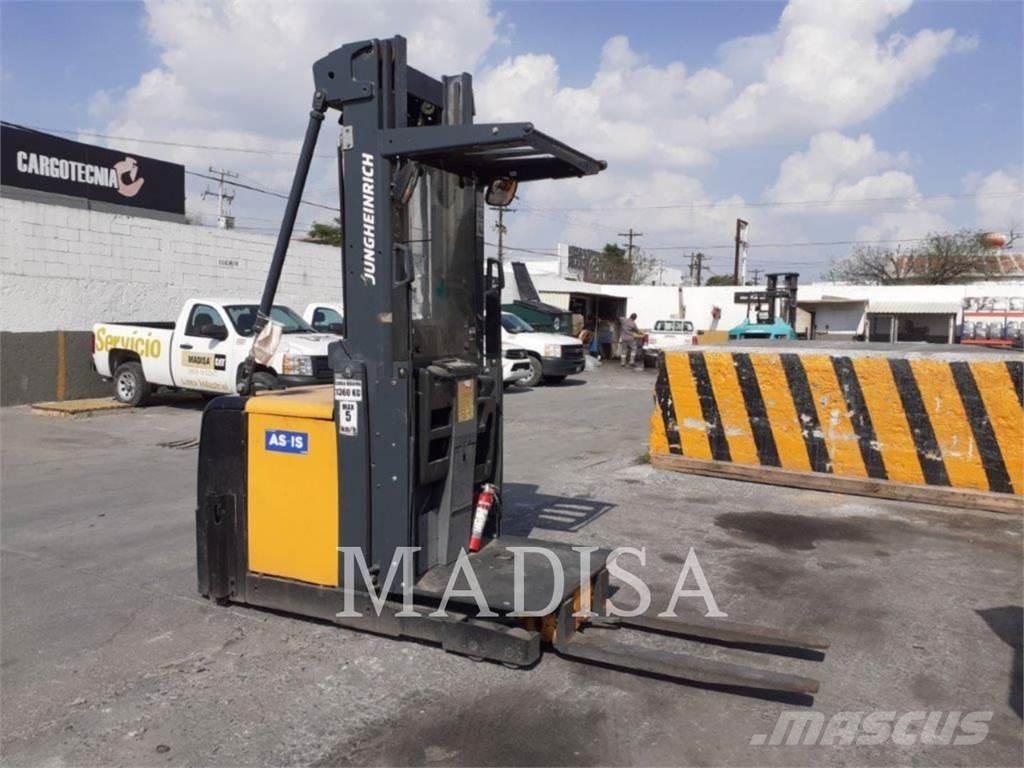 CAT LIFT TRUCKS EKS308 バッテリーフォークリフト