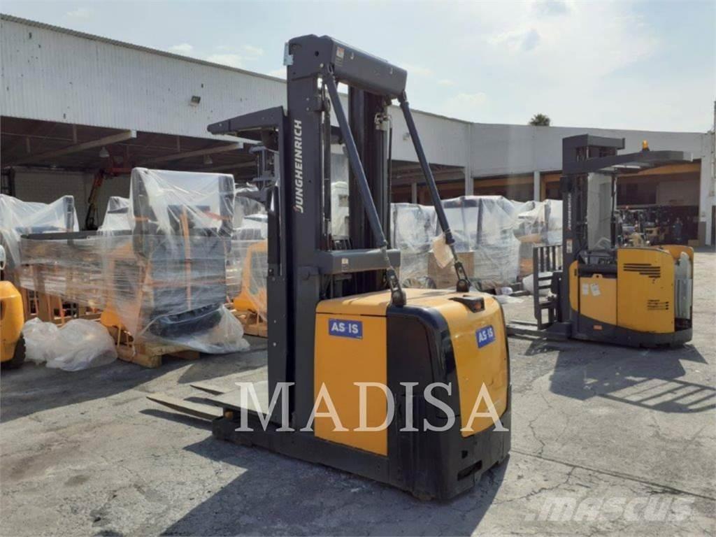CAT LIFT TRUCKS EKS308 バッテリーフォークリフト