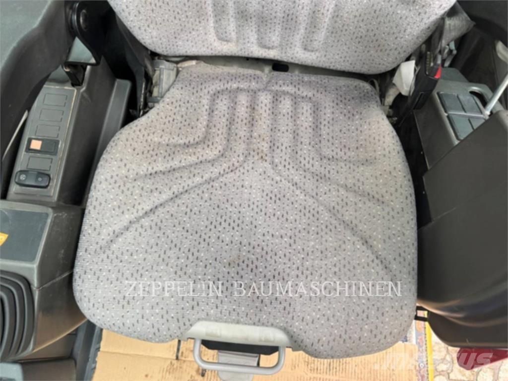 CAT M314F ホイール式油圧ショベル（パワーショベル・ユンボ・バックホー）