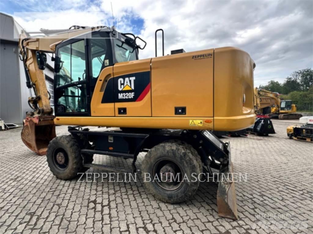 CAT M320F ホイール式油圧ショベル（パワーショベル・ユンボ・バックホー）