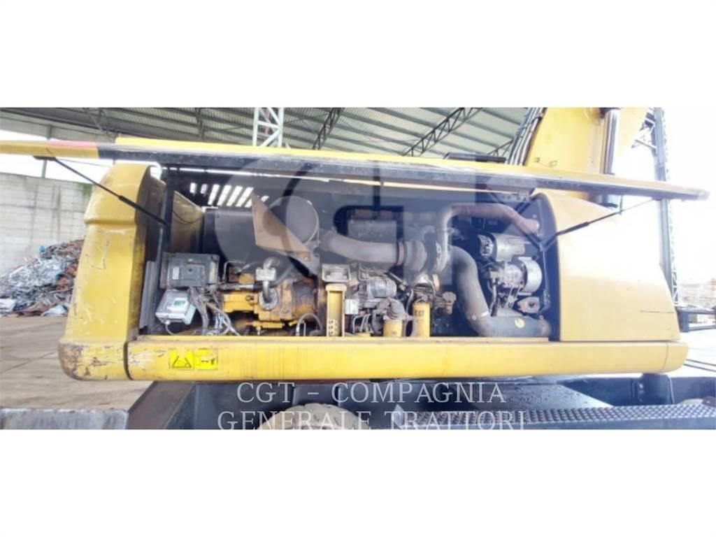 CAT M322D MH ホイール式油圧ショベル（パワーショベル・ユンボ・バックホー）