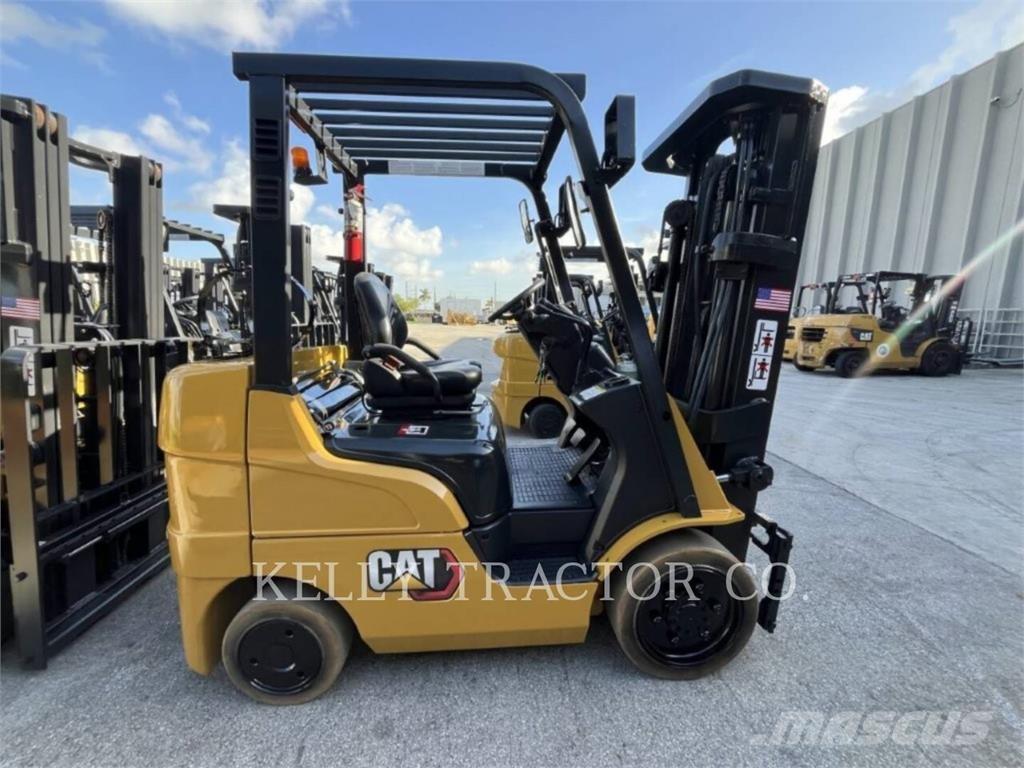CAT MCF2C5000 LPGフォークリフト